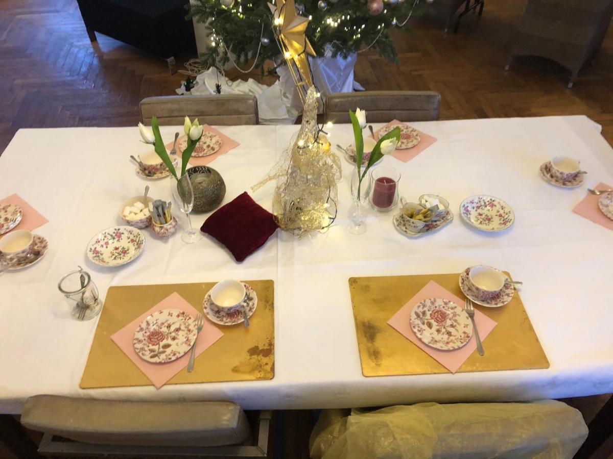 Bed and Breakfast Bbdestaete Roermond Esterno foto