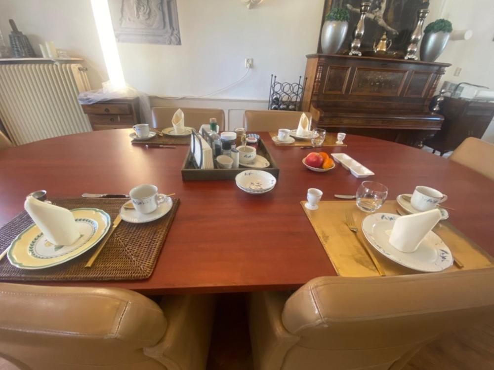 Bed and Breakfast Bbdestaete Roermond Esterno foto